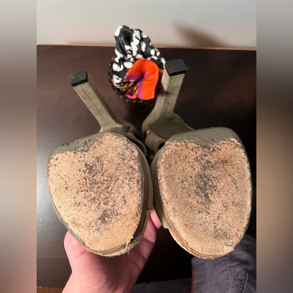 Gucci Suede Espadrille High Heel Sandals Authentic - Picture 13 of 15